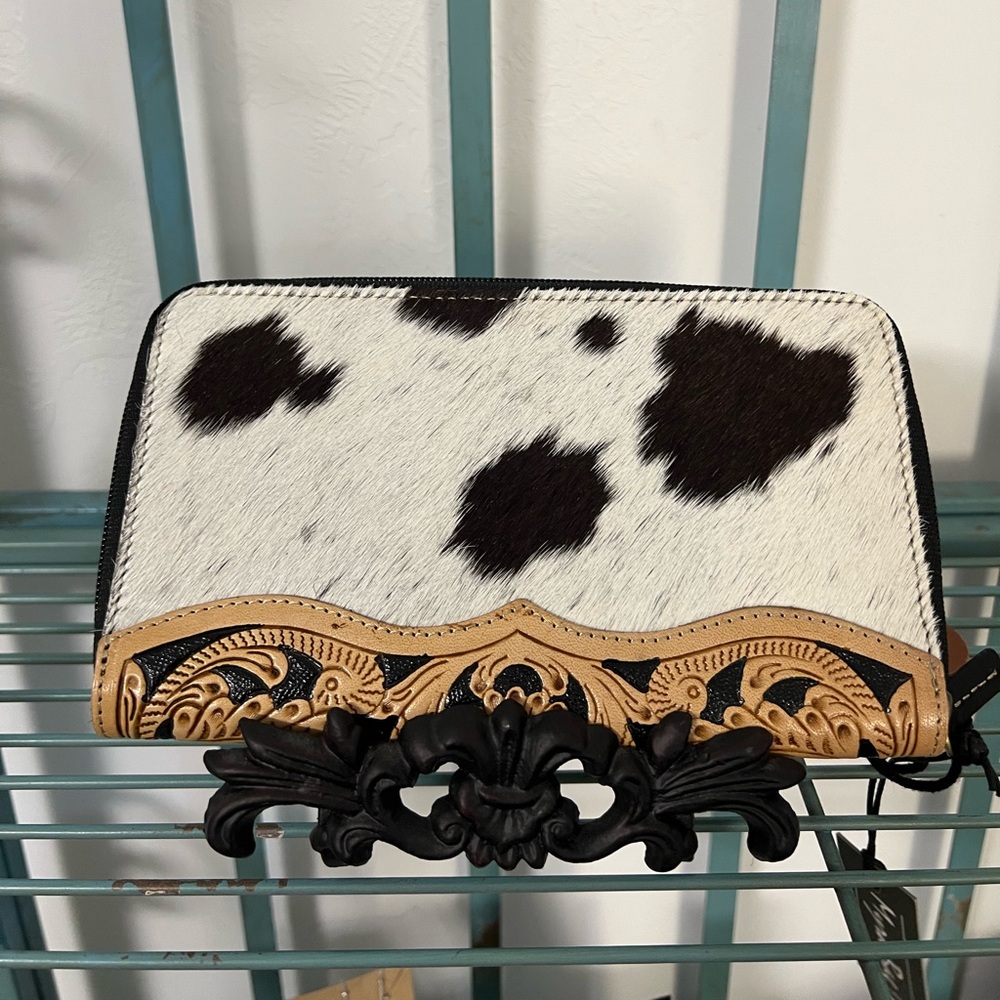 New Myra Bag boho Hand-tooled Leather Wallet Floral zip top cowhide black white - Picture 2 of 6